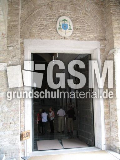 Italien Venetien Aquileia Basilica S. Maria 007.JPG